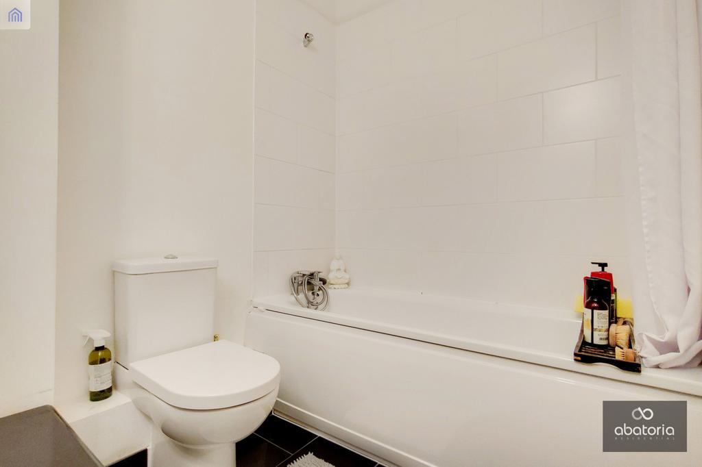 Apartment in London - More