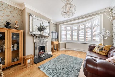 4 bedroom semi-detached house for sale, Blenheim Gardens, Aveley, South Ockendon, Essex, RM15 4EB
