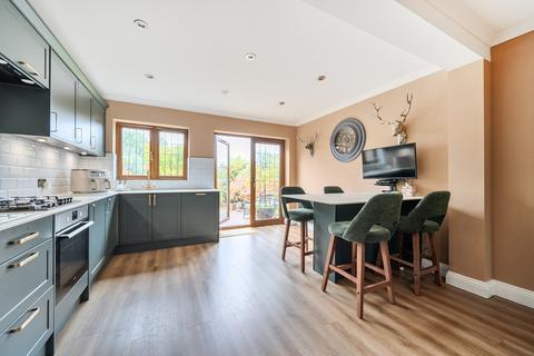 4 bedroom semi-detached house for sale, Blenheim Gardens, Aveley, South Ockendon, Essex, RM15 4EB
