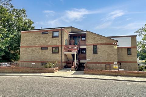 1 bedroom flat to rent, Beaulands Close, Cambridge CB4