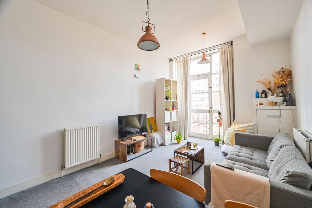 Apartment in London - More