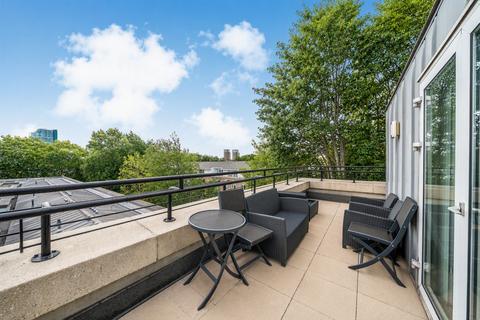 2 bedroom flat for sale, Princes Court, Surrey Quays, London, SE16