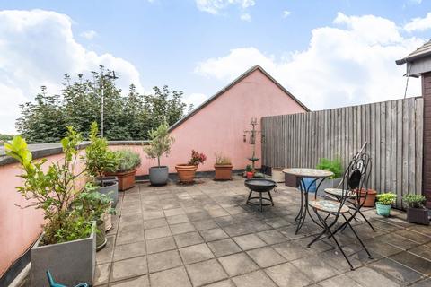 2 bedroom maisonette for sale, Pump House Close, London, SE16