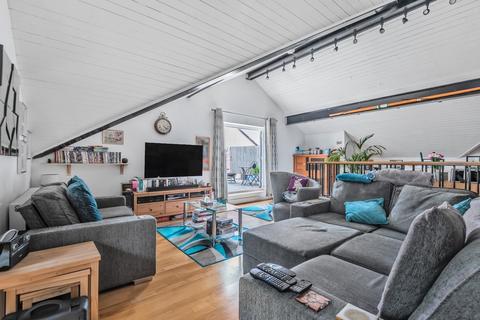 2 bedroom maisonette for sale, Pump House Close, London, SE16