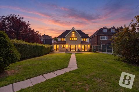 6 bedroom detached house for sale, Brookside, Emerson Park, RM11