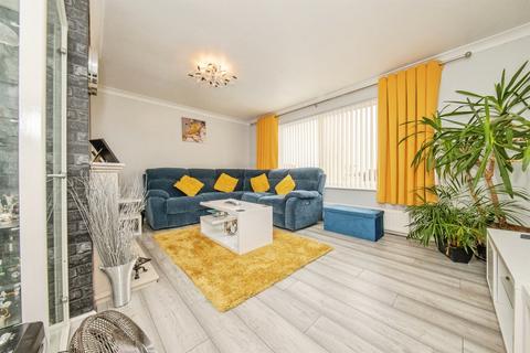 2 bedroom semi-detached house for sale, Dawnbrook Close, Ipswich