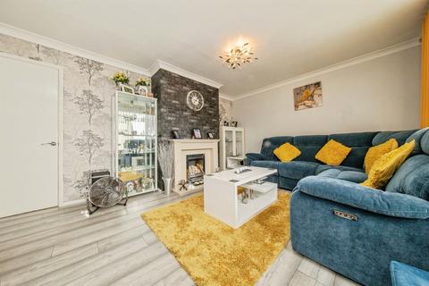 2 bedroom semi-detached house for sale, Dawnbrook Close, Ipswich