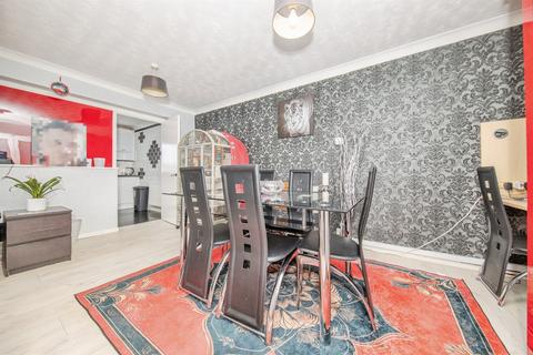 2 bedroom semi-detached house for sale, Dawnbrook Close, Ipswich