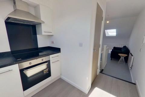 2 bedroom flat to rent, Apartment 38, The Prestons Viaduct Road, Burley, Leeds, West Yorkshire