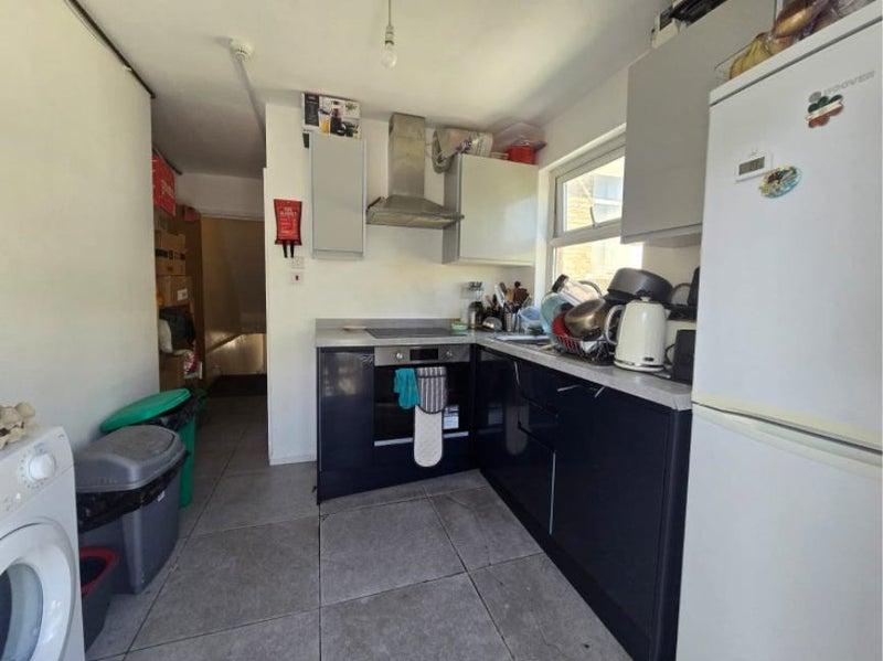 House in London - View 4