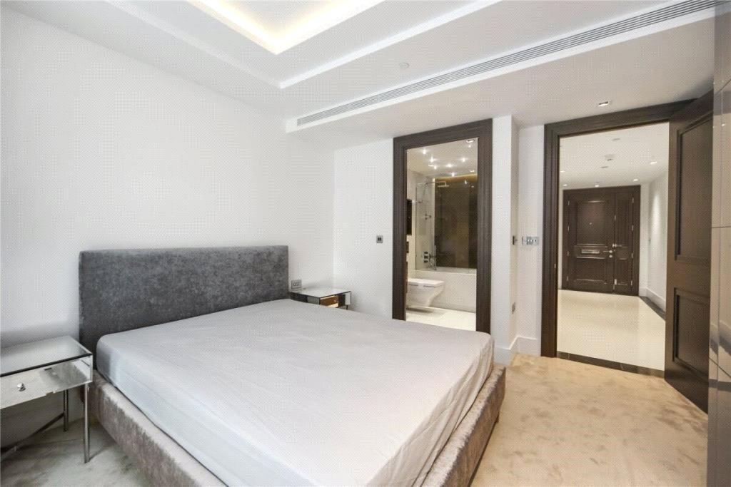 Apartment in Battersea - View 2