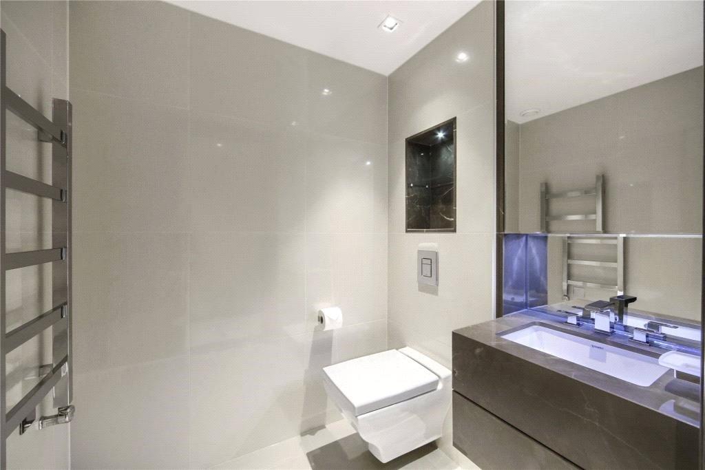 Apartment in Battersea - View 4
