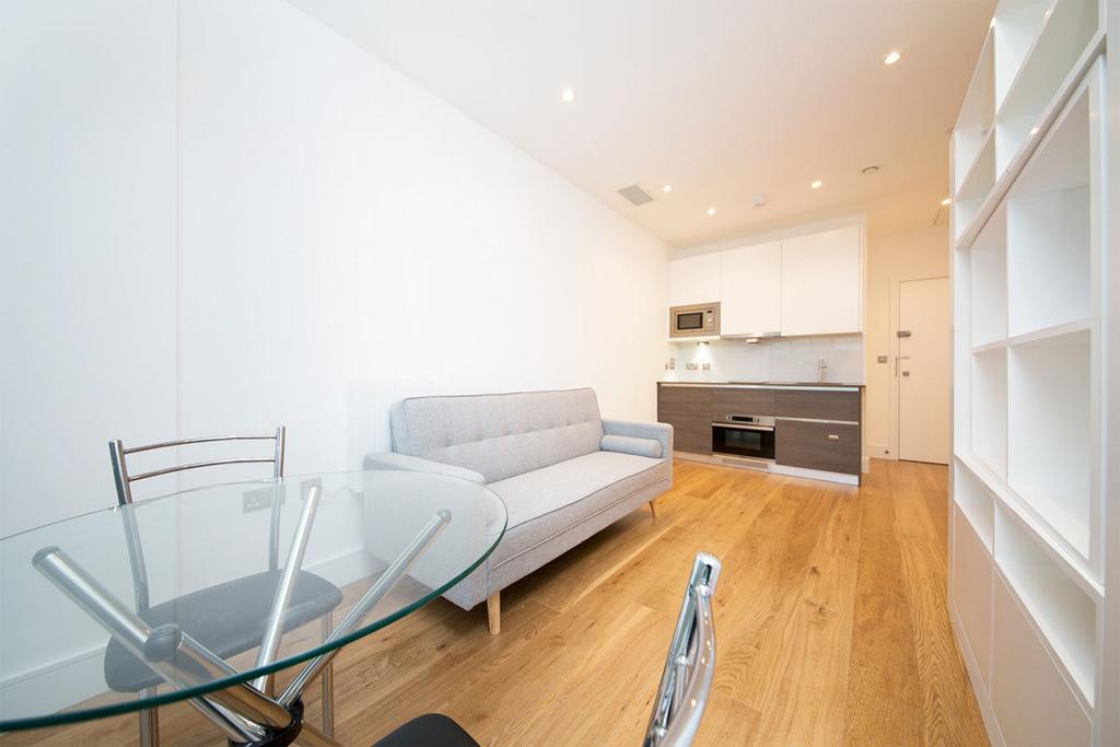 Apartment in Hounslow - View 2