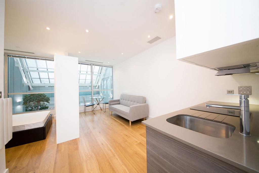 Apartment in Hounslow - View 3