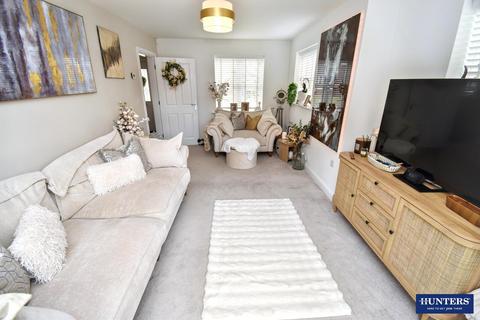 4 bedroom detached house to rent, Morcom Drive, Leicester