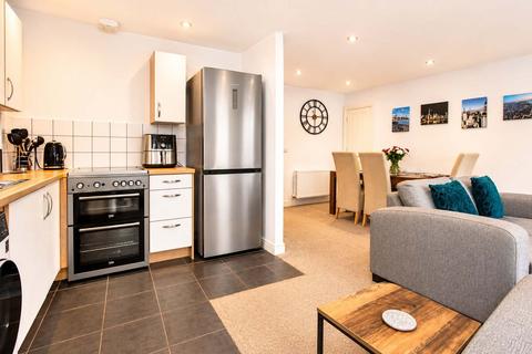 2 bedroom flat for sale, Buzzard Road, Whitchurch, PL19