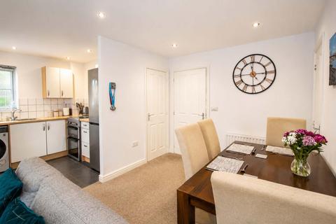 2 bedroom flat for sale, Buzzard Road, Whitchurch, PL19