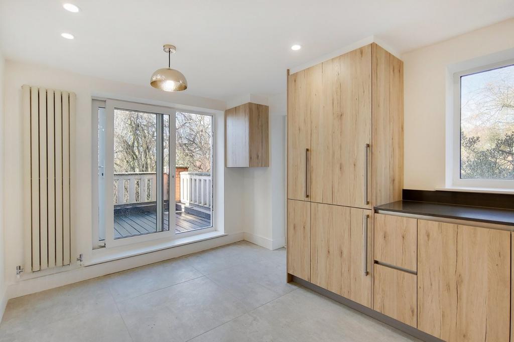Apartment in London - View 2