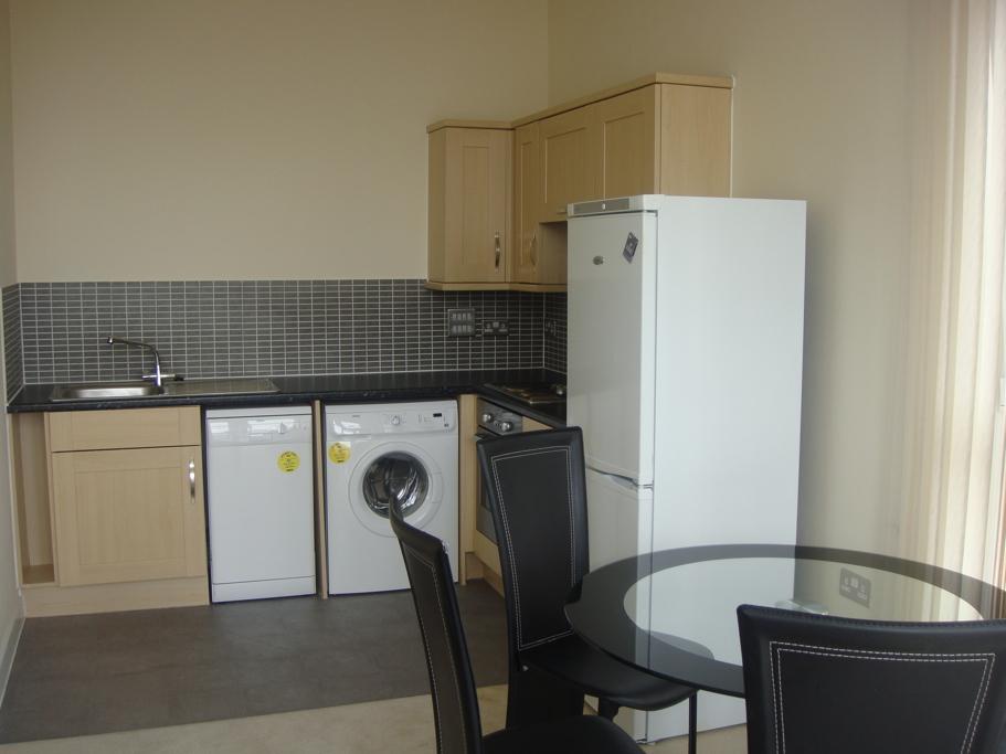 Apartment in London - View 3