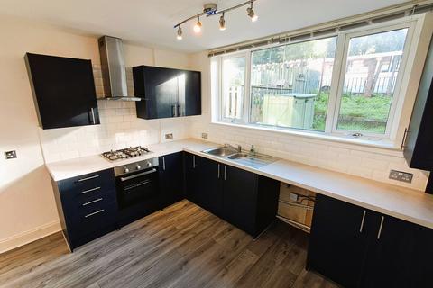 3 bedroom terraced house to rent, Mountblow Road, Clydebank, Dunbartonshire