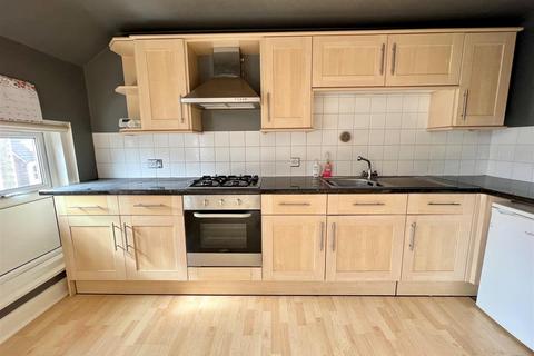 2 bed flat/apartment for rent in Elphinstone Road, Southsea