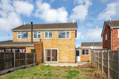 3 bedroom semi-detached house for sale, Tamar Road, Melton Mowbray, LE13