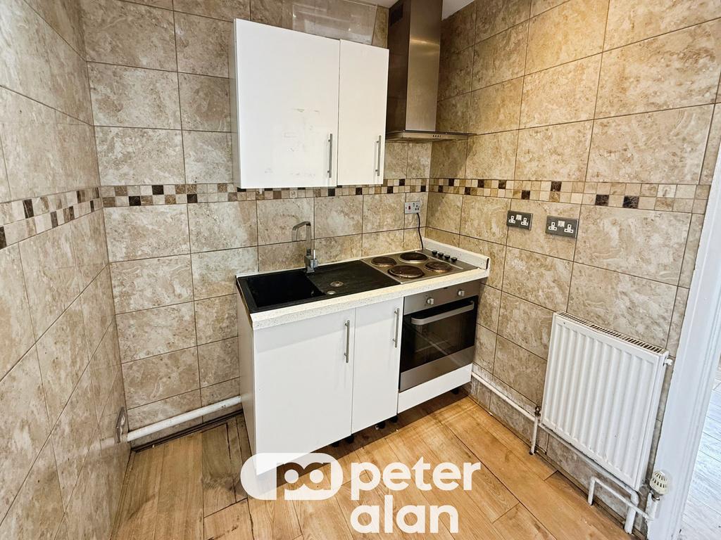 Apartment in Cardiff, Birchgrove, Heath - View 3