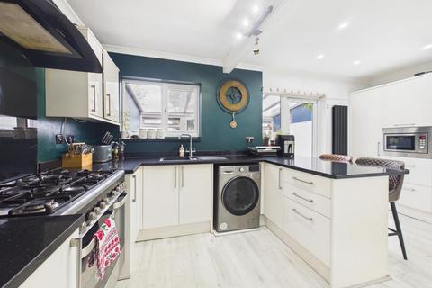 undefined, Heathfield Rise, Ruislip HA4