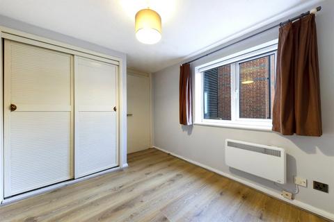 undefined, Mandeville Court, Chingford E4