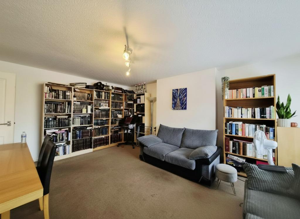 Apartment in London - View 2