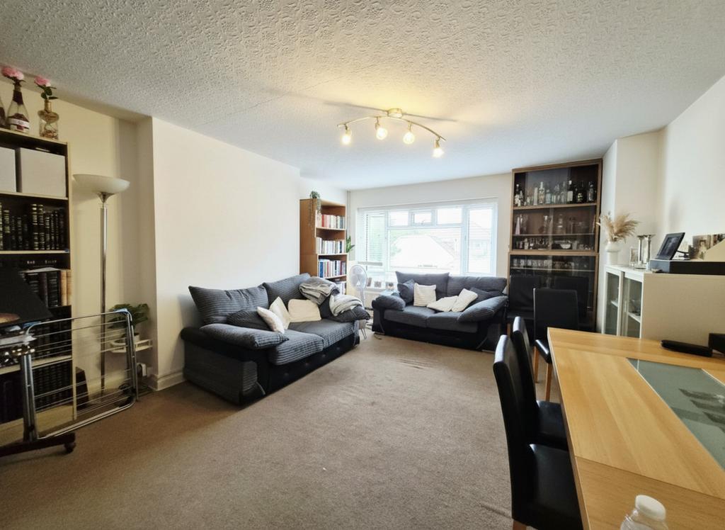 Apartment in London - View 3