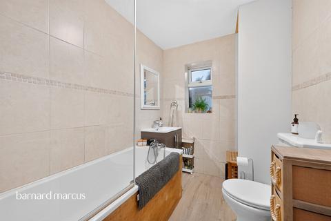 4 bedroom terraced house for sale, Norbiton Common Road, Kingston Upon Thames