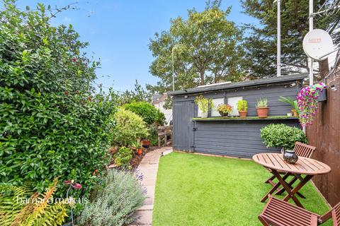 4 bedroom terraced house for sale, Norbiton Common Road, Kingston Upon Thames