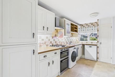 3 bedroom terraced house to rent, Sycamore Road, Sudbury CO10