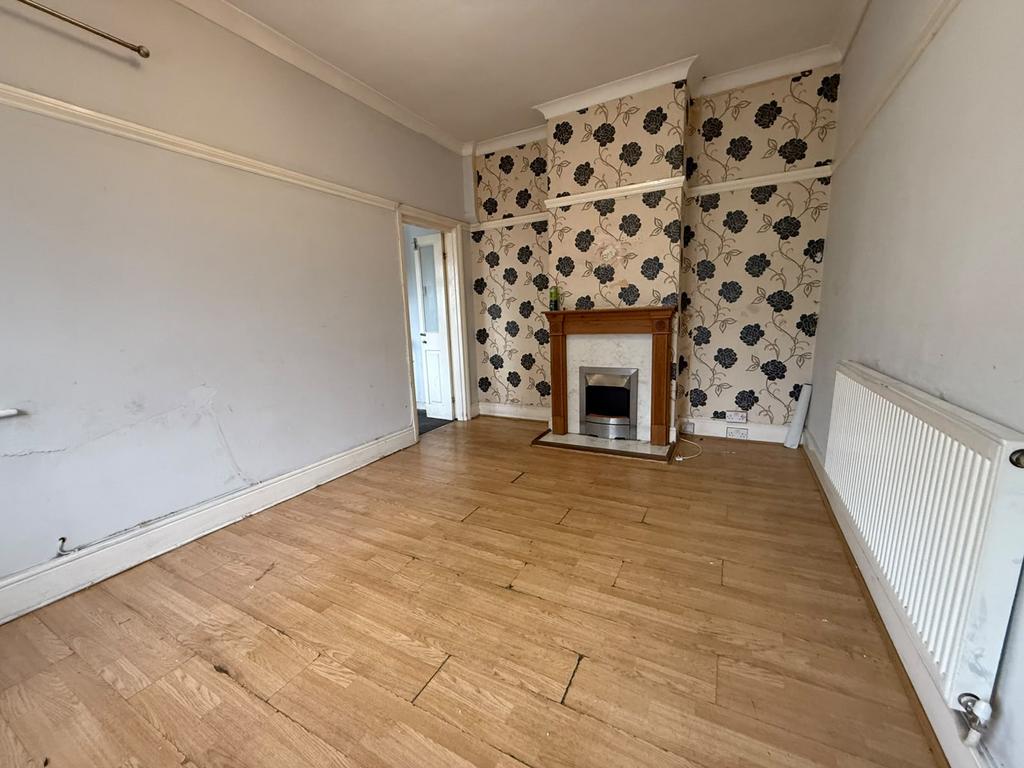 House in Dagenham - View 4