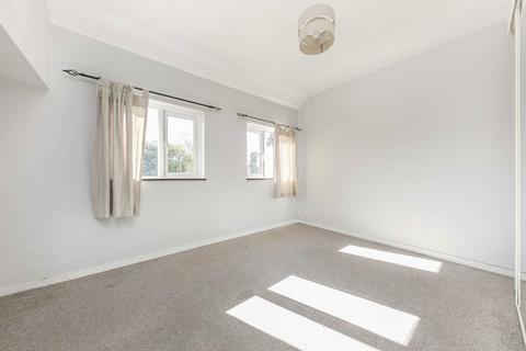 4 bedroom semi-detached house for sale, Batavia Road, Sunbury-On-Thames TW16