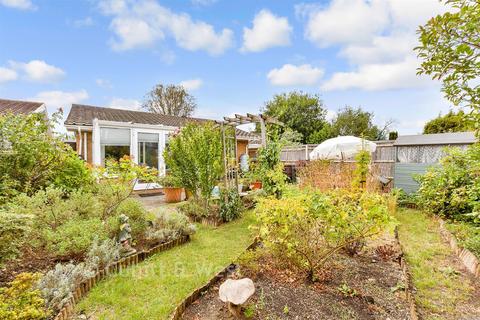 2 bedroom detached bungalow for sale, Pippin Close, Croydon CR0
