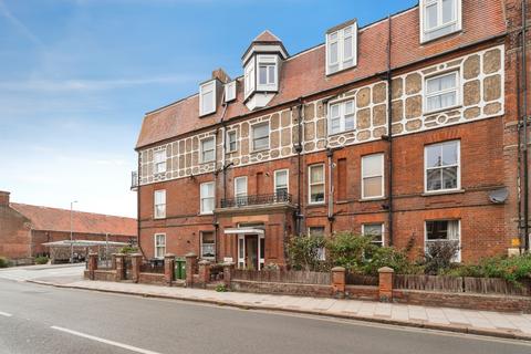 2 bedroom flat for sale, Prince Of Wales Road, CROMER