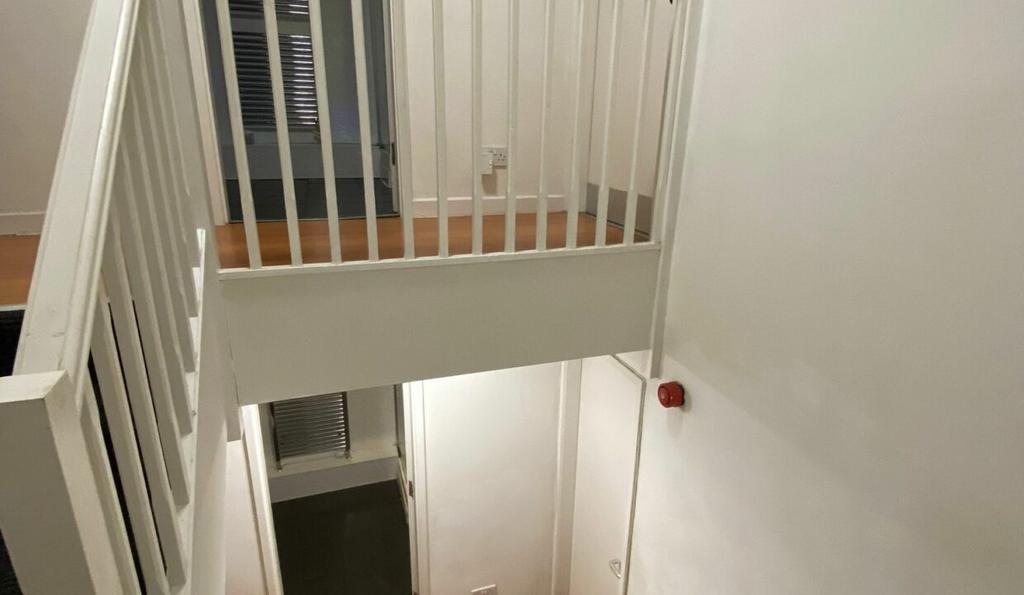 House in Nottingham - View 4