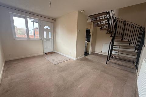 1 bedroom end of terrace house to rent, Gilbert Close, Needham Market IP6