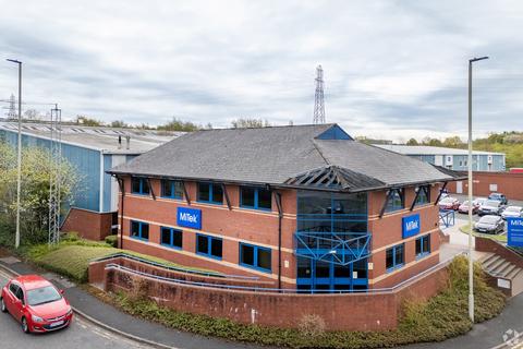 Warehouse to rent, Peartree Ln Dudley DY2 0XW