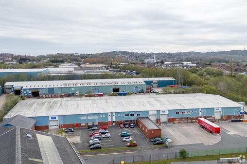Warehouse to rent, Peartree Ln Dudley DY2 0XW