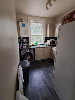 2 bedroom flat for sale, Beech Hall Road, Highams Park, E4