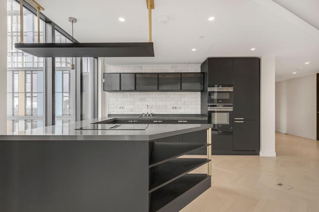 House in London - View 3