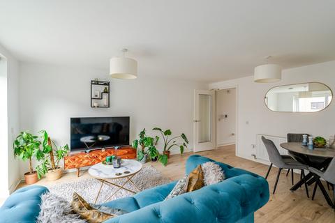 2 bedroom flat for sale, Flat 22, 52 Shrubhill Walk, Leith Walk, Edinburgh EH7 4FT