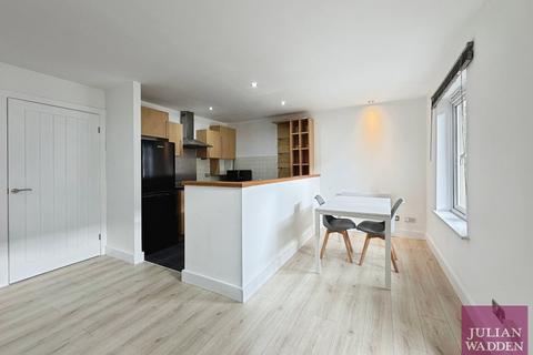 2 bedroom flat to rent, 286 Stretford Road, Manchester, Greater Manchester, M15