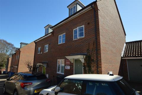 1 bedroom in a house share to rent, Attoe Walk, Norwich