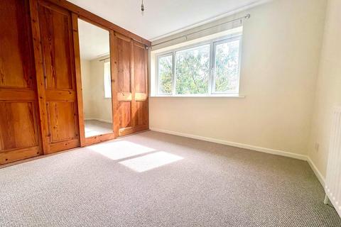 2 bedroom semi-detached house to rent, Cabot Grove, Wolverhampton