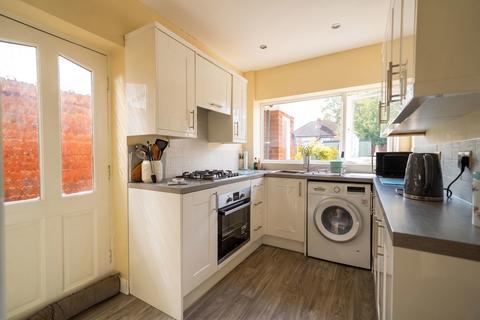 4 bedroom semi-detached house for sale, Fieldon Close, Shirley