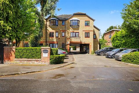 undefined, Queen Annes Gardens, Enfield